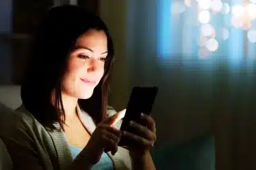 Приложение за преглед на разговори в WhatsApp